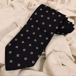 Jos. A. Bank Medallion & Herringbone Tie